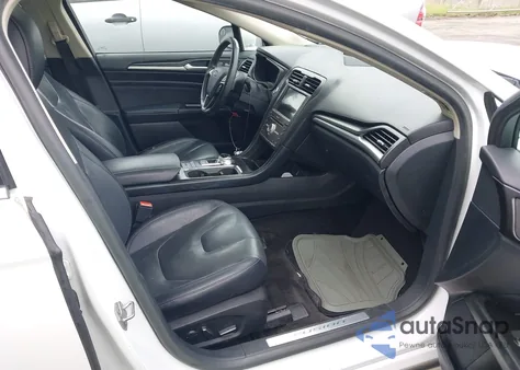 2018 Ford Fusion Hybrid Titanium from USA, damaged, VIN 3FA6P0RU2JR102371